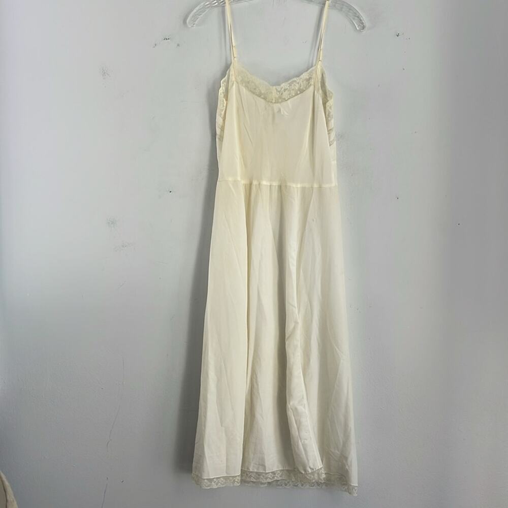 Vintage 50's Barbizon lace detailed long maxi full length slip nightgown dress - Picture 8 of 11